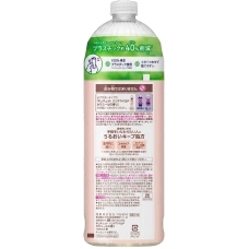 Жидкость для мытья посуды с ароматом ромашки "Kyukyutto Hand Mild Chamomile", 680 мл. (Сменный блок)